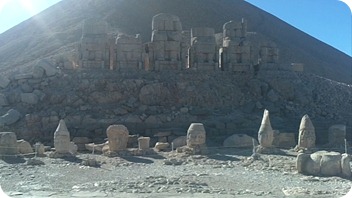 valley euphrate - statues nemrod